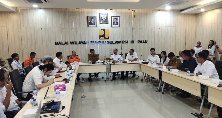 Pemda Parimo dan BWS III Palu Bahas Penanganan Banjir di Tiga Kecamatan