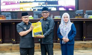 DPRD Banggai Banggai Setujui Pertanggungjawaban Pelaksanaan APBD 2025