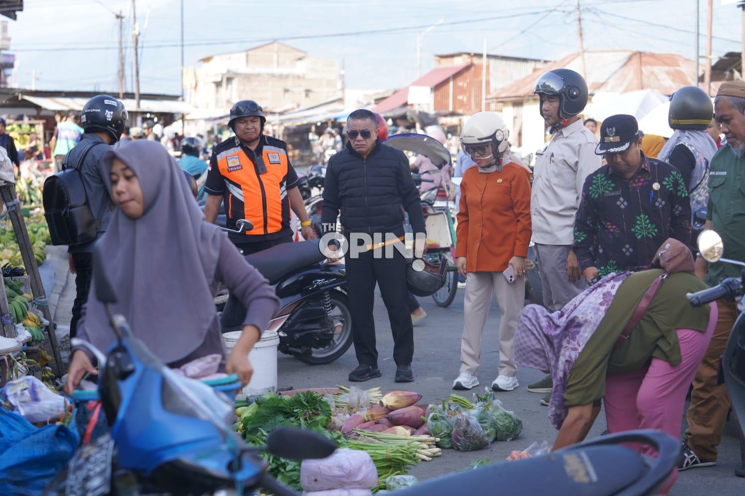 Pantau Kebersihan Kota, Hadianto Tegur Pedagang yang Berjualan di Bahu Jalan