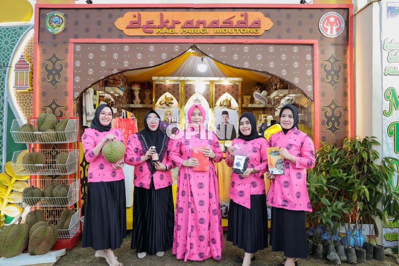 Dekranasda Parimo Promosikan Motif Bomba Saga pada Pameran MTQ Sulteng di Sigi