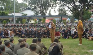 Wali Kota Palu Tekankan Disiplin dan Kolaborasi dalam Apel Gabungan OPD Wali Kota Palu Tekankan Disiplin dan Kolaborasi dalam Apel Gabungan OPD