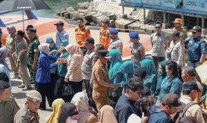 Gubernur Anwar Hafid Janjikan Solusi untuk 64 KK yang Bermukim di Lahan Sengketa Gubernur Anwar Hafid Janjikan Solusi untuk 64 KK yang Bermukim di Lahan Sengketa