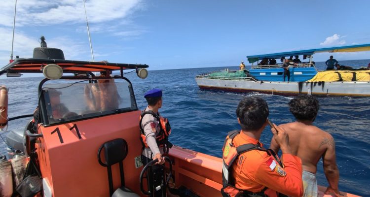 Semalaman Bertahan di Laut, Nelayan Asal Pelawa Baru Ditemukan Selamat di Atas Rumpon