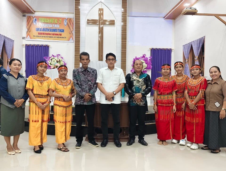 Bupati Erwin Burase Ajak Pemuda GKST Jadi Mitra Pembangunan Daerah