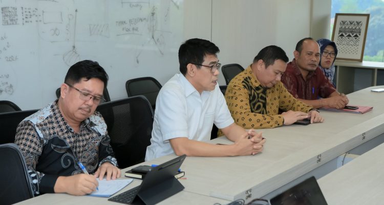 Bupati Parimo Ajukan Jembatan Bambalemo dan Ruas Jalan Prioritas ke Kementerian PUPR