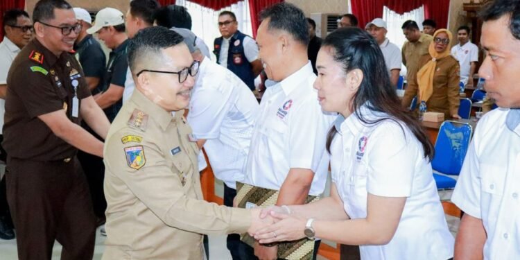 Bupati Banggai Minta Pengurus Empat Cabor KONI Fokus Cetak Atlet Berprestasi