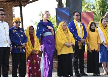 Regenerasi Penenun Jadi Sorotan, Wagub Sulteng Siapkan Jurusan Tenun di SMK