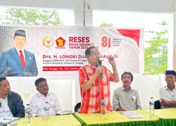 Longki Siap Perjuangkan Persoalan Air Bersih dan Sertifikat Huntap Warga Bangga