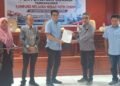 Serahkan Lokasi Program KNPM, Bupati Erwin: Pembangunan Harus Dimulai dari Desa Pesisir