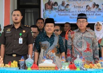 Perkuat Pemberdayaan, Wabup Sahid Kukuhkan 114 Pengurus Lansia Sidoan