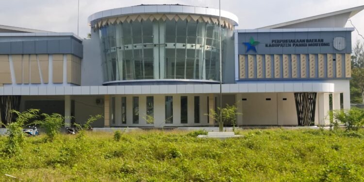 Plot Twist Proyek Perpustakaan Rp8,7 Miliar di Parimo: Nomor Addendum Sama, Klausulnya Berbeda