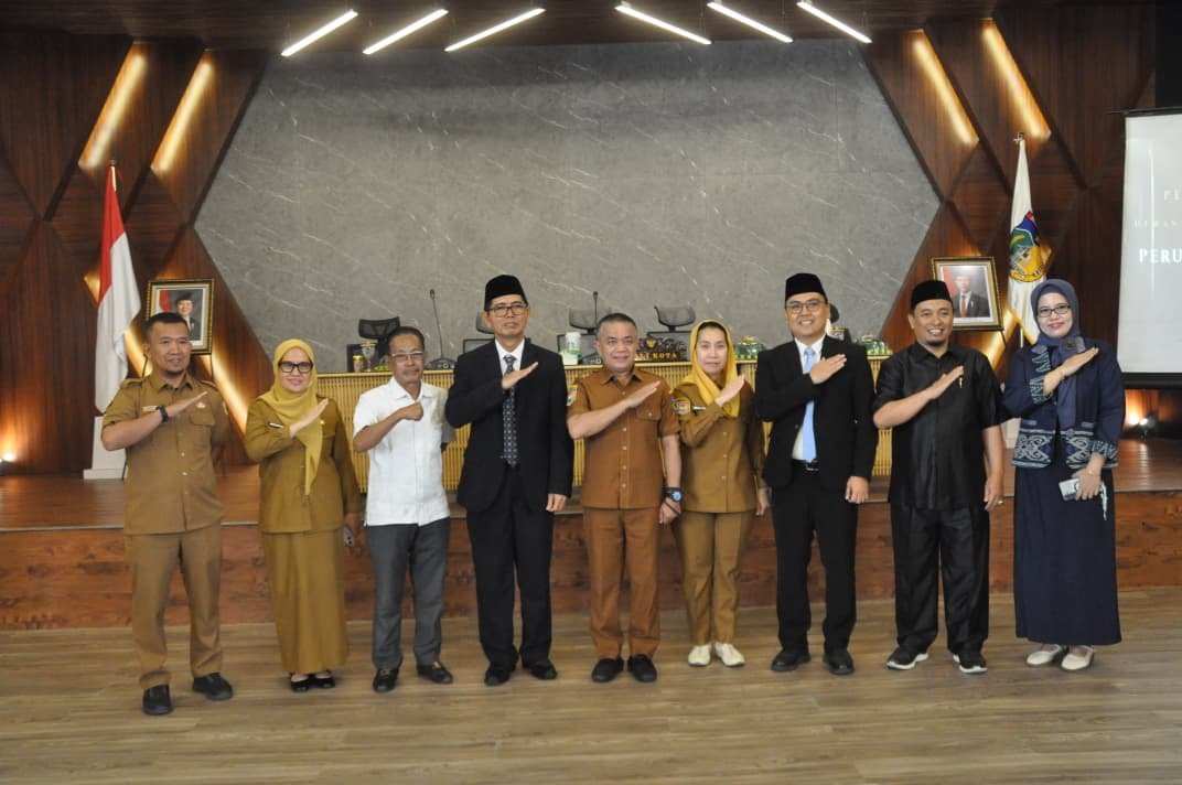 Wali Kota Palu Targetkan Perumda Jadi Winning Team, Dewan Pengawas dan Dirut Baru Resmi Dilantik