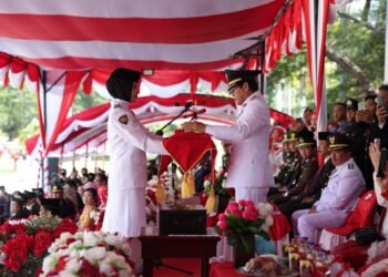 Upacara HUT ke-81 RI di Parimo Berlangsung Khidmat, Bupati Erwin Bertindak sebagai Inspektur