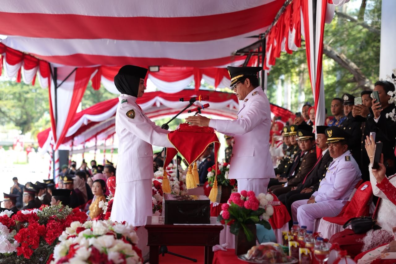 Upacara HUT ke-81 RI di Parimo Berlangsung Khidmat, Bupati Erwin Bertindak sebagai Inspektur
