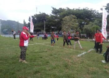 Tarik Tambang Antar-OPD Meriahkan HUT ke-81 Kemerdekaan RI di Parimo