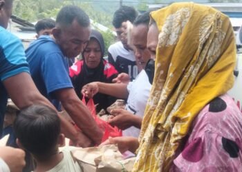Anleg PPP Parimo Turun Langsung Bantu Warga Terdampak Banjir Avolua