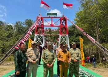 Jembatan Garuda dan Air Bersih Diharap Buka Akses Ekonomi Warga Bainaa Barat