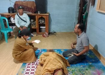 Lansia Ditemukan Meninggal di Rumah, Polisi Lakukan Olah TKP