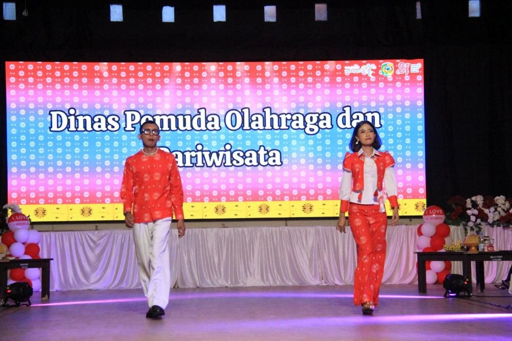 Fashion Show Jadi Ajang Promosi Batik Sambulu Gana di Parimo