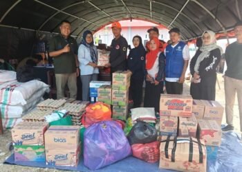 Disdikbud Parimo Salurkan Bantuan untuk Warga Terdampak Banjir Avolua
