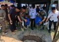 Bupati Erwin Musnahkan Miras Hasil Operasi Pekat Satpol PP Parimo