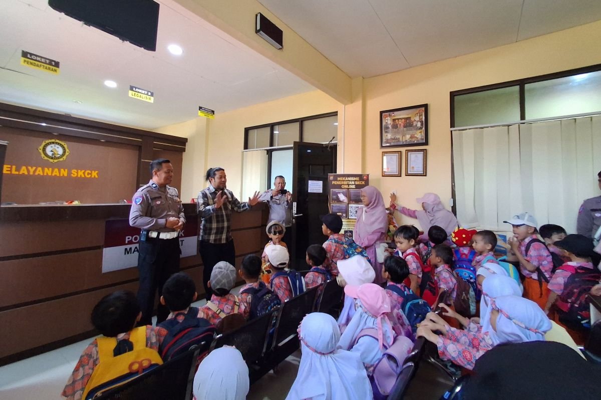Polresta Banggai Tanamkan Kesadaran Tertib Lalu Lintas Sejak Usia Dini