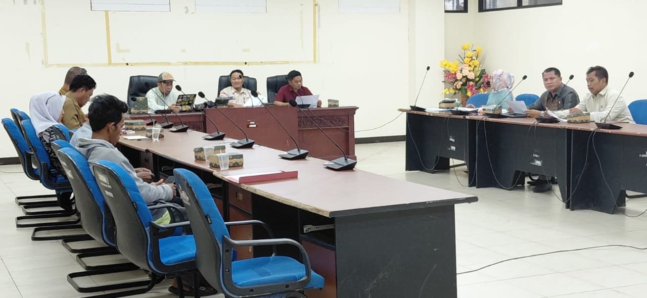 Komisi II DPRD Parimo Soroti Persoalan di Balik Program Cetak Sawah Lewat RDP