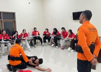 Siswa Dirgantara Flight School Palu Praktik Penanganan Korban Bersama Basarnas