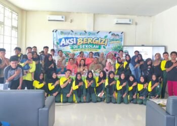 Guru Jadi Penggerak Kebiasaan Hidup Sehat Siswa di SMK Pariwisata Parigi