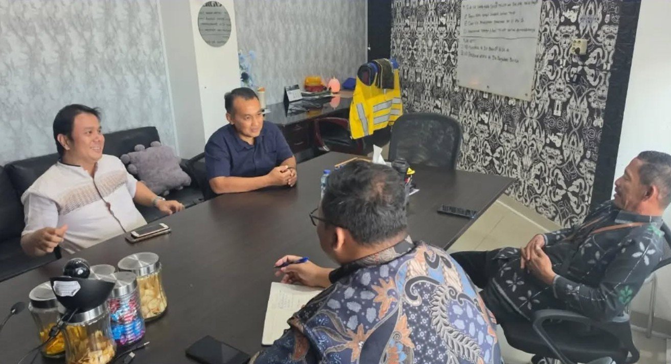 BPBD Parimo Dapat Dukungan Tangki Air, Ekskavator dan Geobag untuk Tangani Bencana