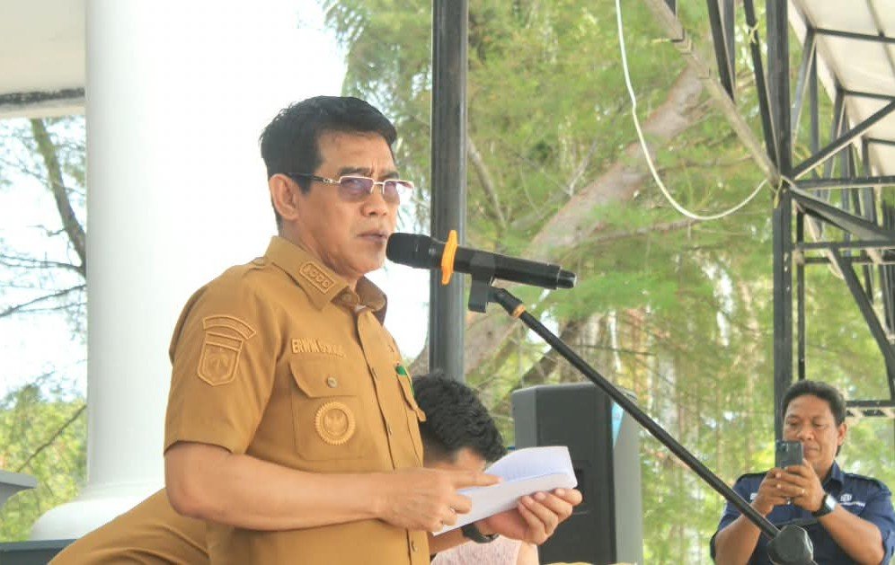 Bupati Parimo Lepas Mahasiswa KKN Tematik Moderasi Beragama dan Desa Cerdas
