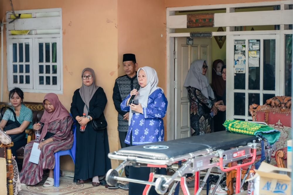 Jenguk Korban Bentrok Anoa, Wagub Sulteng Ajak Warga Jaga Perdamaian