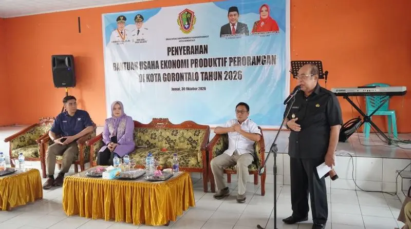 Wali Kota Gorontalo Ingatkan Penerima Bantuan UEP Gunakan untuk Kebutuhan Keluarga